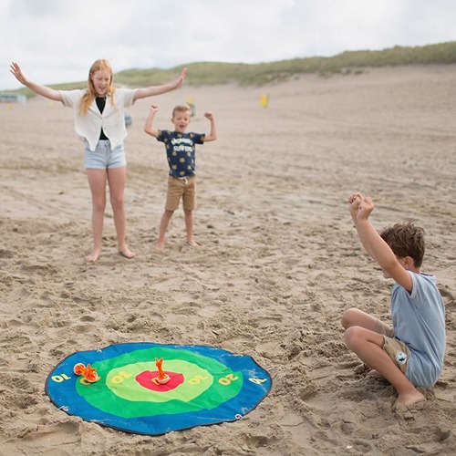 xxl darts2 BS Toys XXL Park Darts – Groot Dartspel voor Buiten | Houten Darts voor Kinderen (6+)