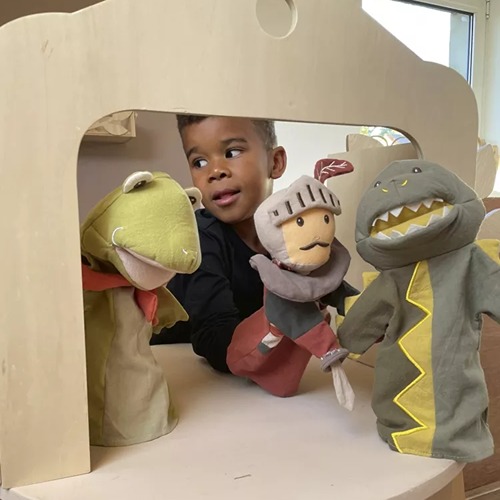 egmont-toys-handpop-kikker-duurzaam-speelgoed-1 Egmont Toys Handpop Kikker – stimuleert fantasie, taal en creativiteit. Zachte, duurzame pop voor poppenkast en rollenspel.