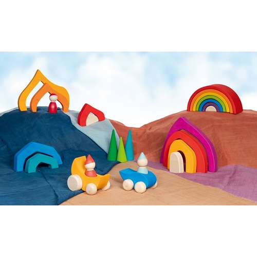 Goki Evolution houten voertuig Maan met ronde vormen en zachte kleuren bij het speellab