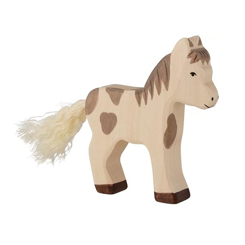 Van duurzaam hout handgemaakte veulen waldorf geinspiteerd van Holztiger bij Het Speellab