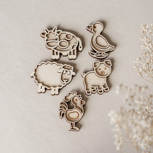 Kleine vultrays boerderijdieren van hout voor sensorisch spel