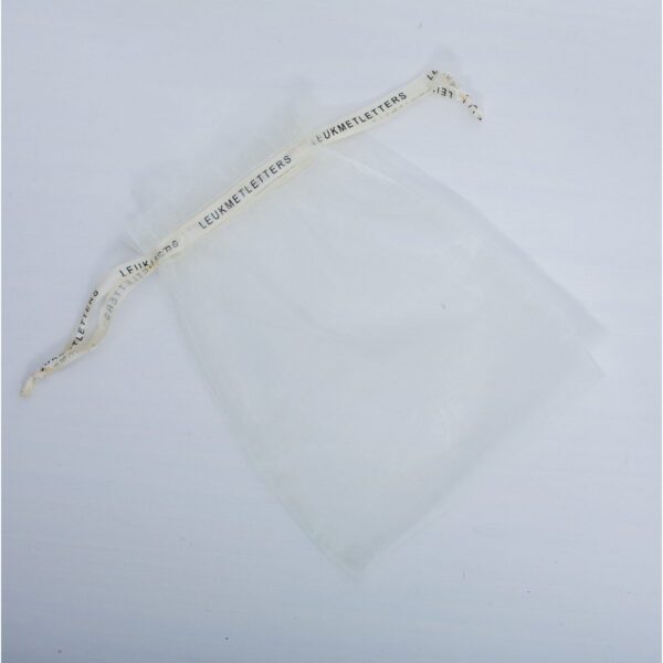 verpakkingszakje-leuk-met-letters-houten-vultray-kerstman.jpg organza zakje leuk met letters Het Speellab